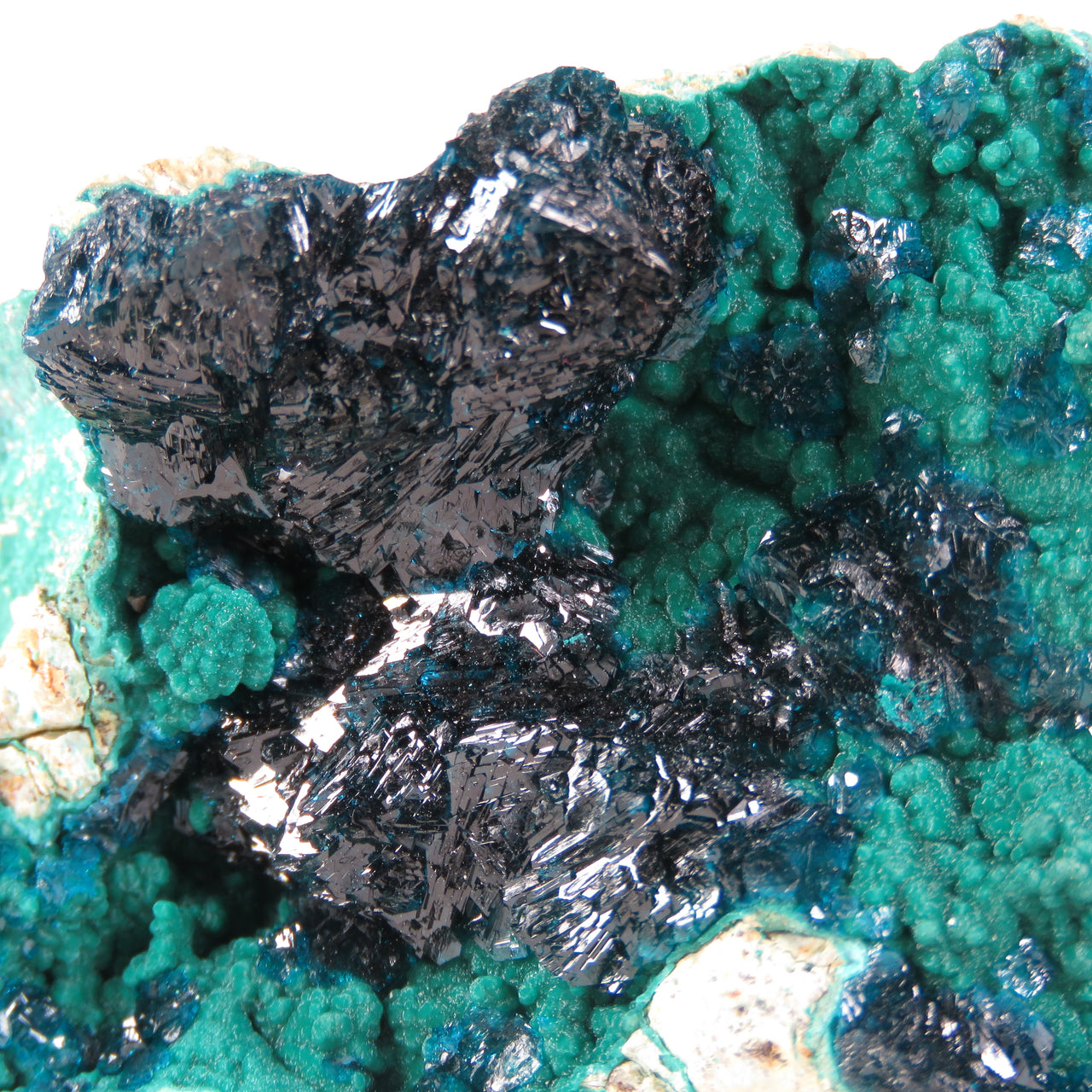 VESZELYITE ON ZINCOLIBETHENITE
