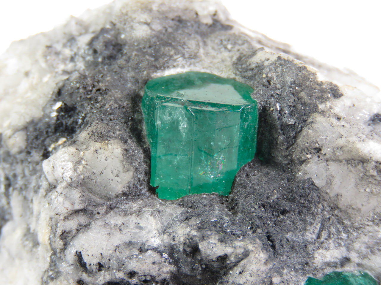 BERYL VAR. EMERALD